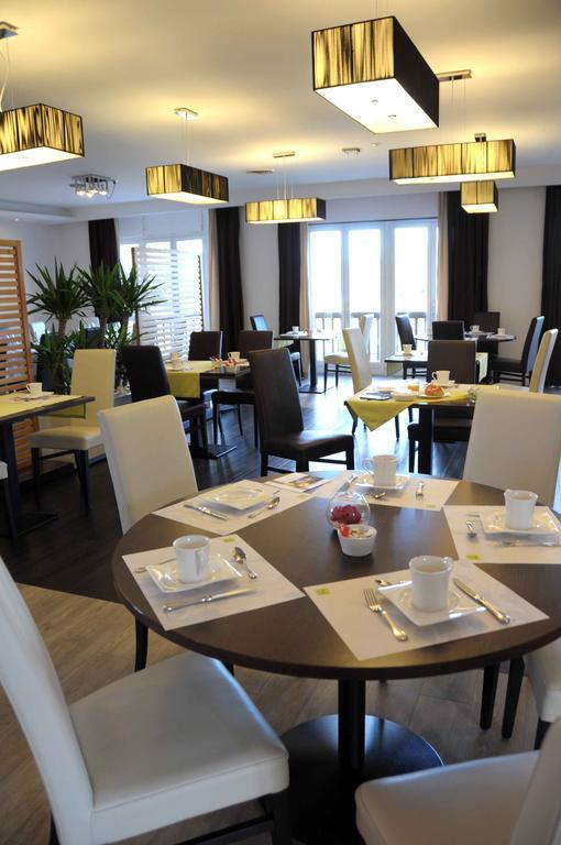 Relais De L'Abbaye Hotel Charlieu Ngoại thất bức ảnh