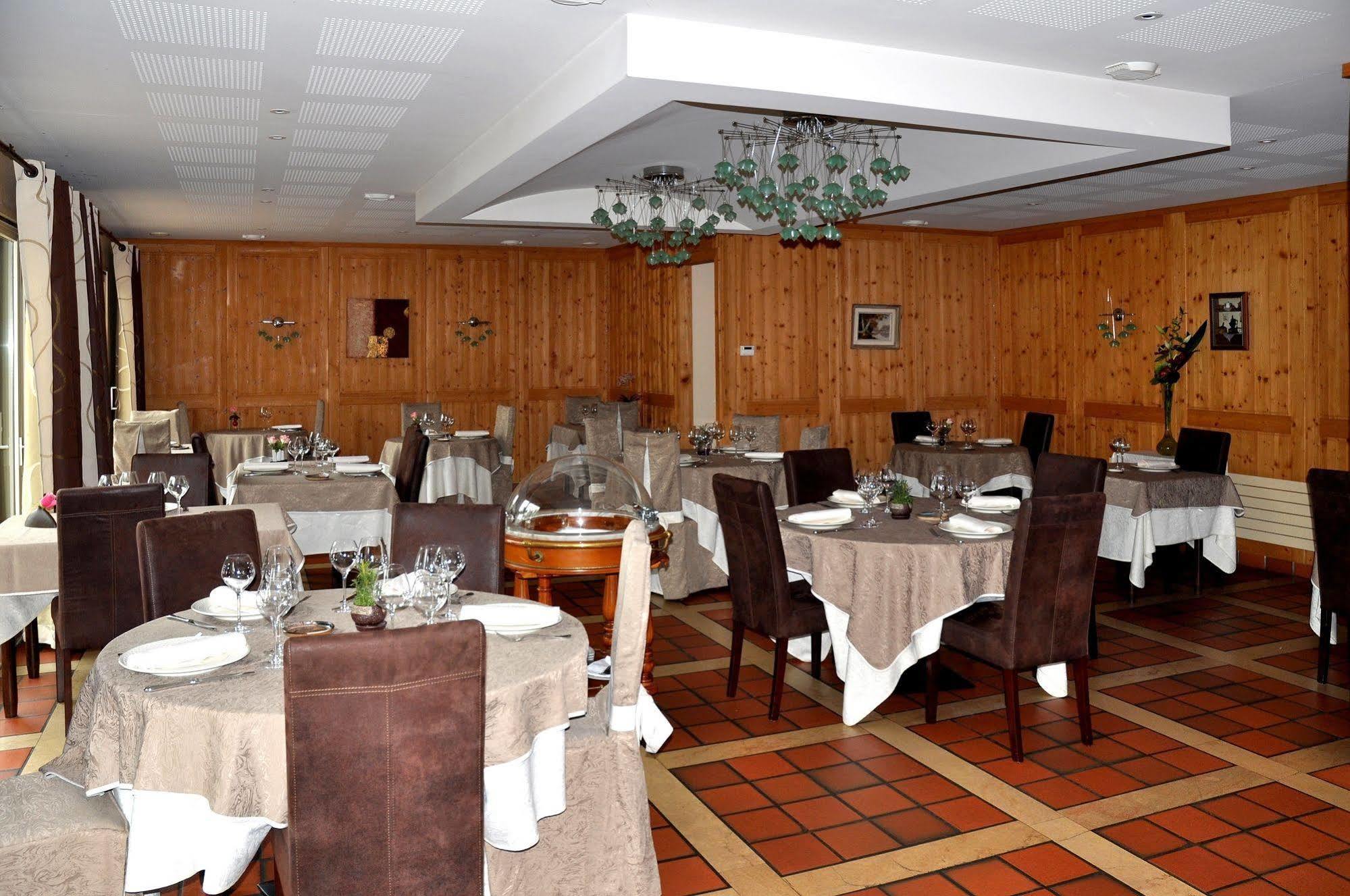Relais De L'Abbaye Hotel Charlieu Ngoại thất bức ảnh