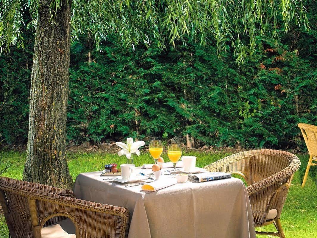 Relais De L'Abbaye Hotel Charlieu Ngoại thất bức ảnh